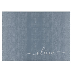 Planche À Découper Dusty Blue Modern Script élégant Nom du monogramme
