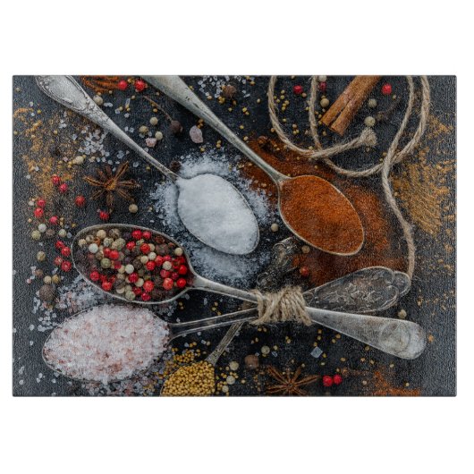 Planche À Découper Épices disposés sur les cuillères (Devant)