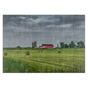 Planche À Découper Fermes Red Barn & Silo au printemps