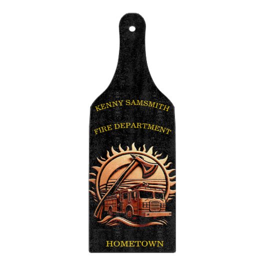 Planche À Découper Fiery Valor Intricablement Héroïque Conception De  (Devant)