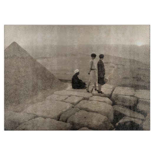 Planche À Découper Flapper Girls Sunrise Khufu Pyramid, Égypte 1920 (Devant)