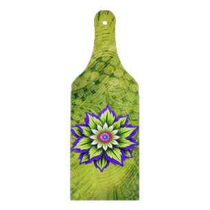 Planche À Découper Fleur géométrique avec des pétales violettes et ve