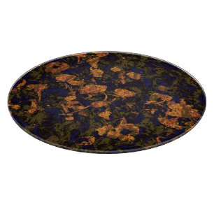 Planche À Découper Fleur orange contre le motif de camouflage de