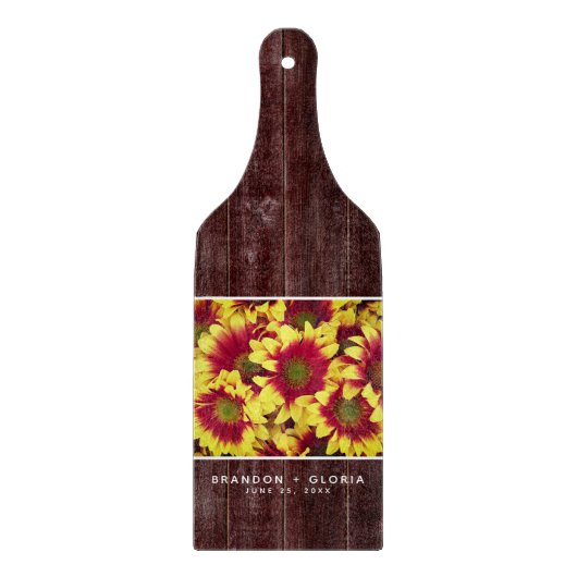 Planche À Découper Fleurs de soleil d'automne rustiques sur Mariage d (Devant)