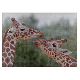 Planche À Découper Girafes dans le conseil de taille du verre d'amour