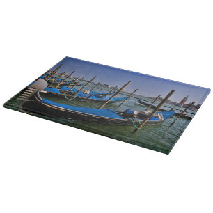 Planche À Découper Grand Canal avec des bateaux gondalo alignés