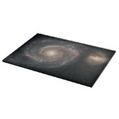 Planche À Découper Le Whirlpool Galaxy M51 & Companion dans l'espace (Coin)