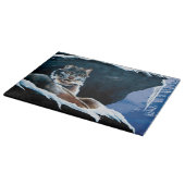Planche À Découper Lynx hivernal majestueux se reposant sur une monta (Coin)