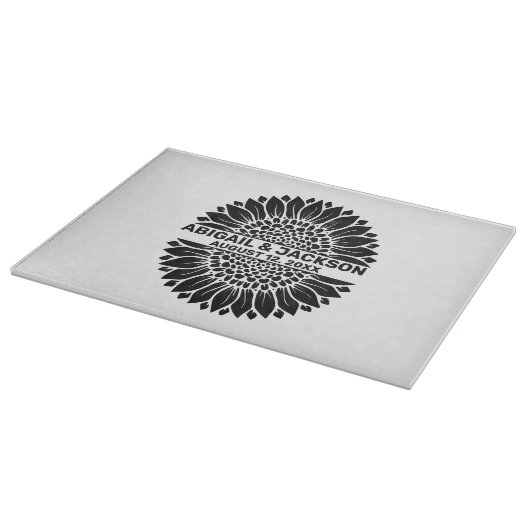 Planche À Découper Mariage de tournesol Nom et date personnalisés (Coin)
