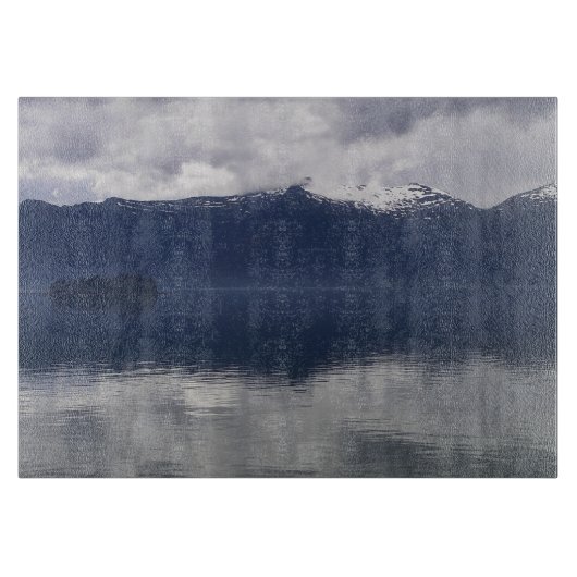 Planche À Découper Misty Alaskan Sea dans les tons bleu (Devant)