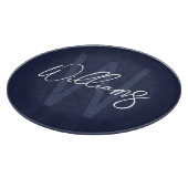Planche À Découper Monogramme et nom personnalisés de Navy Blue Scrip (Coin)