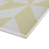 Planche À Découper Monogramme jaune pâle Motif de cubes géométriques (Coin)