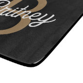 Planche À Découper Monogramme moderne élégant Nom Black Gold Script (Coin)