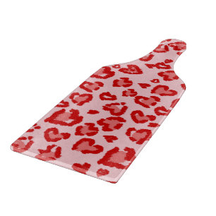Planche À Découper Motif Léopard de Cœurs en Rouge sur Fond Rose