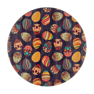 Planche À Découper OEufs de Pâques : design harmonieux et festif.