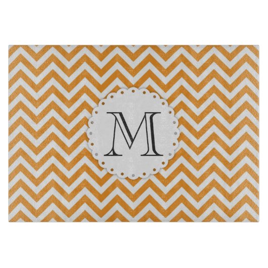 Planche à découper orange de monogramme de Chevron (Devant)