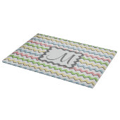 Planche À Découper Pastel Chevron avec Monogram de Shirley Taylor (Coin)