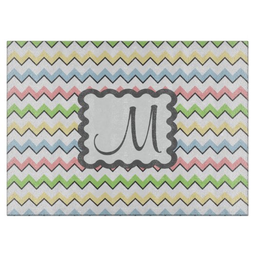 Planche À Découper Pastel Chevron avec Monogram de Shirley Taylor (Devant)