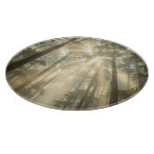 Planche À Découper Rayons dorés du soleil à travers de grands arbres  (Coin)