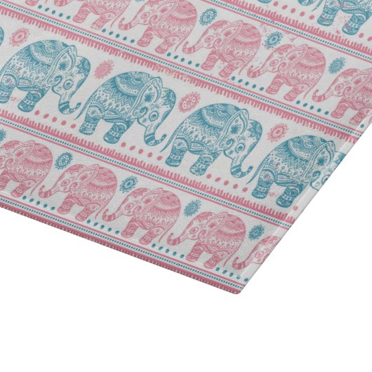 Planche À Découper Rose et motif ethnique turquoise d'éléphant (Coin)
