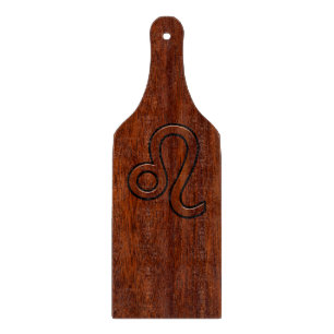 Planche À Découper Symbole Leo Zodiac en bois de mahogany