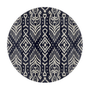 Planche À Découper Tissu Ikat Brodé : Élégance Ethnique.
