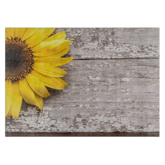 Planche À Découper Tournesol sur une table en bois