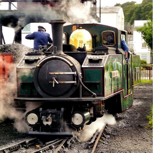 PLANCHE À DÉCOUPER TRAINS À VAPEUR