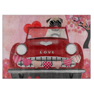 Planche À Découper Voiture de chien Pug avec coeurs Saint-Valentin