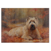 Planche À Découper Wheaten Terrier dans les feuilles d'automne automn (Devant)