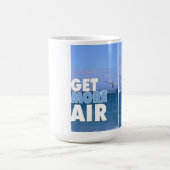 Planche à voile dans la tasse d'air (Centre)