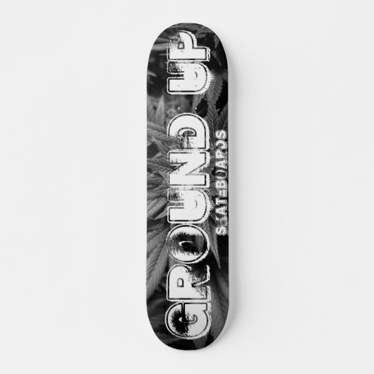 Planche de skateboard GROUND UP noir et blanc (Devant)