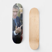 Planches à roulettes de doigt moyen de George Bush (Recto)