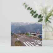Plane Takeoff op Lukla Mountain Airport, Nepal Briefkaart (Staand voorkant)
