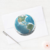planeet Aarde met wolken Ronde Sticker (Envelop)