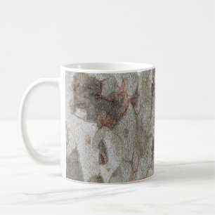 Planenboomcamouflage ziet er uit op een barstpatro koffiemok