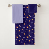 Planets stars pattern blue gray set Towel (En situation)