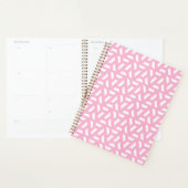 Planificateur à motif de triangle rose (Devant avec enveloppe)