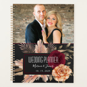 Planificateur de mariage élégant avec photos flora