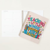 Planificateur d'enseignant Teaching Little Minds (Devant avec enveloppe)