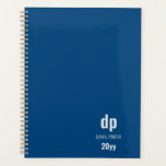 Planificateur minimaliste moderne bleu monogramme<br><div class="desc">Simple et moderne, planificateur personnalisé avec votre monogramme - sans date et prêt à commencer à utiliser à n'importe quel moment de l'année (c'est-à-dire nouvelle année, année financière, année universitaire, nouvelle entreprise ou projet, etc.). Le design est bleu avec typographie gris argenté et le modèle est prêt pour vous à...</div>