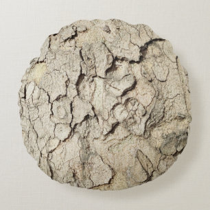Plantenboomcamouflage ziet er rond de staart uit kussen
