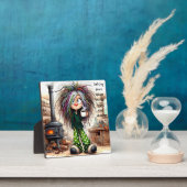 Plaque à café Quirky Lady Presque Humaine Tabletop (Insitu)