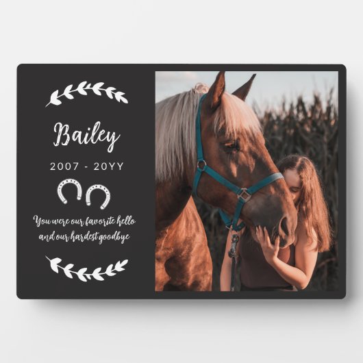 Plaque commémorative de cheval avec verdure et fer (Devant)