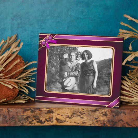 Plaque d'art violet au ruban (Côté)