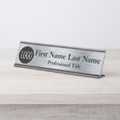 Plaque de bureau argentée avec logo (Devant)
