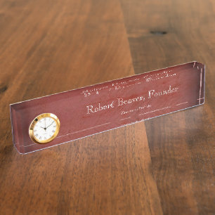 Plaque de bureau en stuc rouge avec horloge
