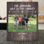 Plaque de golf personnalisée - 8x10 Keepsaké<br><div class="desc">Conservez les souvenirs de votre parcours de golf annuel avec cette belle plaque photo personnalisée 8x10. Doté d'un imprimé de haute qualité de votre photo d'équipe ou d'événement, cette plaque est munie d'un chevalet pratique pour un affichage facile sur n'importe quelle surface. Faites-en une conservation vraiment unique en ajoutant l'année,...</div>