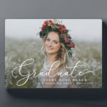 Plaque de graduation d'élégance Airy EDITABLE COUL<br><div class="desc">Grand gardien de se souvenir de cette étape spéciale dans la vie. Couleur Arrière - plan peut être customisée en ligne! Les articles correspondants peuvent être trouvés sur notre site Web : www.berryberrysweet.com ou sur demande.</div>