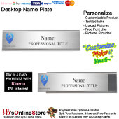 Plaque de nom argenté du bureau avec logo et sloga